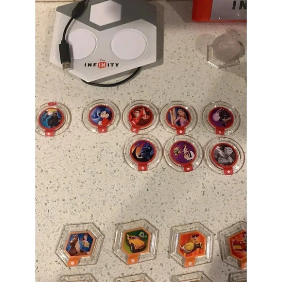 Disney‎ infinity bundle    Fb - Picture 4 of 11